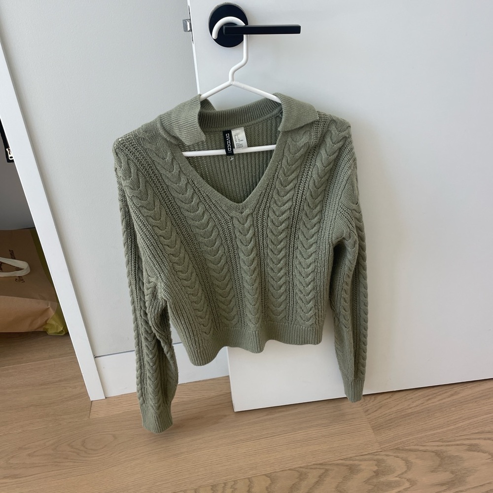 H&M Sage Green V-Neck Cable Knit Sweater